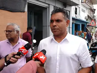 ޕްރައިމަރީއާ ގުޅޭގޮތުން ފައިސަލް އާއި ރައީސް ސޯލިހުގެ 3 ގަޑިއިރުގެ ބައްދަލުވުމެއް!
