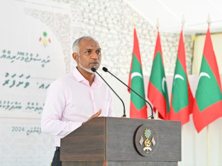 President Muizzu speaking to residents of Vashafaru island