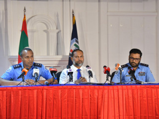 ހޯމް މިނިސްޓަރު އިމްރާން އަބްދުﷲ (މ)އަދި ކޮމިޝަނަރ އޮފް ޕޮލިސް މުހައްމަދު ހަމީދު (ވ)-