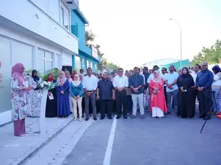 އޭޕްރީލް މަހުގެ 4 ގައި ބާއްވާ ތިން އިންތިޚާބާ ދިމާކޮށް، އައްޑޫ ސިޓީ ހިތަދޫގައި އެންސްޕާ އަދި އާސަންދަ އޮފީހެއް ހުޅުވި ރަސްމިއްޔާތުގެ ތެރެއިން. 