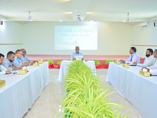 The president met Laamu Atoll Council members on Friday