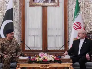 ސަރަހައްދީ ސުލްހައަށް އޮތް އެންމެ ބޮޑު ހުރަހަކީ އެމެރިކާއިން ވައުދުތަކާ ޚިލާފުވުން: އީރާން