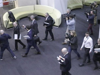 ސިޑްނީގައި ހުންނަ \"އޭބީސީ\"ގެ އޮފީހަށް ފުލުހުން ވަންނަނީ