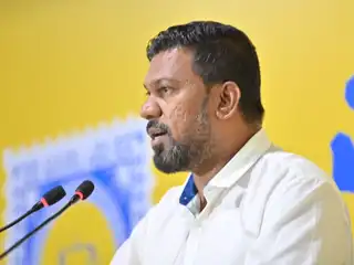 އެމްޑީޕީ އިން މުޒާހަރާ ބާއްވާ ވާހަކަ އިއުލާާން ކުރުމުން، މިނިސްޓަރުން ޓިކްޓޮކް ކުޅެން ފަށައިފި: ރާއީ 