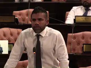 ރައްޔިތުންގެ މަޖިލީހުގެ ކަނޑިތީމު ދާއިރާގެ މެމްބަރު އަމީން ފައިސަލް، މަޖްލިސް ޖަލްސާ އެއްގަ ވާހަކަދައްކަވަނީ. 