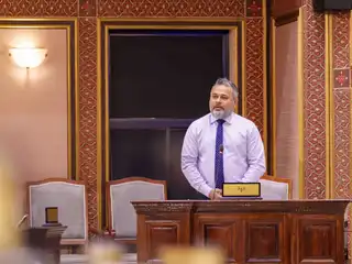 އަންގާރަ ދުވަހުގެ ރައްޔިތުންގެ މަޖިލީހުގެ ޖަލްސާގައި ފިޝަރީޒް މިނިސްޓަރު އަހުމަދު ޝިޔާމް