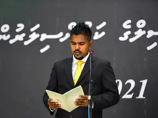 ސަރުކާރުން ދެއްވާ ގްރާންޓުން އަތޮޅު ކައުންސިލް މުވައްޒަފުންގެ 2 މަހުގެ މުސާރަ ނުދެވޭ: ހއ. އަތޮޅު ކައުންސިލް ގެ ރައީސް
