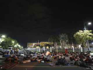 ތައިލޭންޑްގައި ކުރަމުން ގެންދާ މުޒާހަރާގެ ތެރެއިން