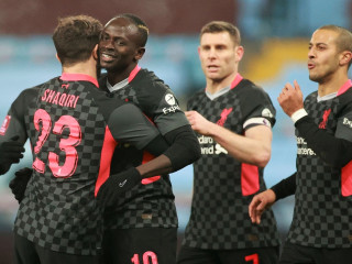 އެސްޓަން ވިލާ ބަލިކޮށް ލިވަޕޫލް ހަތަރުވަނަ ބުރަށް