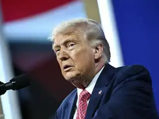 އެމެރިކާގެ ރައީސް ޑޮނަލްޑް ޓްރަމްޕް