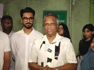 މާލޭގެ ރައްޔިތުންގެ ކިބައިން އެދޭ އެދުމަކީ މި ދޮގުހަދާ ސަރުކާރަށް ނޫނެކޭ ބުނުން: އާޒިމް