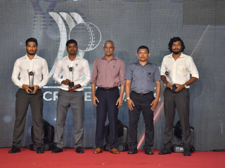 އެވޯޑު ލިބުނު ބައިވެރިންނާއެކު ރައީސް ސޯލިހު