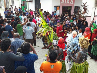 ްއީދު ކުޅިވަރު ކުޅެނީ