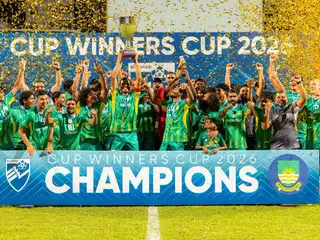 މާޒިޔާ އިން ކަޕް ވިނާސް ކަޕްގެ ތަށި އުފުލާލަނީ