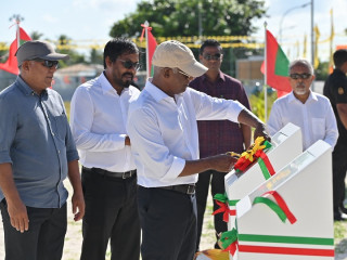 The president inaugurated the new infrastructure on Dhuvaafaru as part of his campaign tour