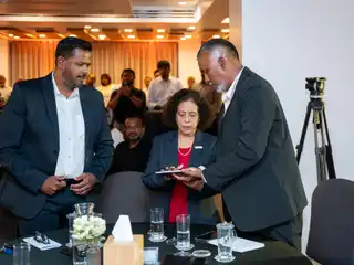 ހުޅުމާލޭގެ ހިތްފަސޭހަ ސަރަހައްދެއްގައި ތަރައްގީކުރާ 14 ފަންގިފިލާގެ "ދަ ސްޓޭޓް ކްރެސެންޓް ޓަވަރ" މަޝްރޫއު އިފްތިތާހުކުރުމަކީ އެ ޖަމިއްޔާގެ ދެމެހެއްޓެނިވި ކުރިމަގު ބިނާކުރުމަށް އެޅުނު އެންމެ މުހިންމު ފިޔަވަޅެއް
