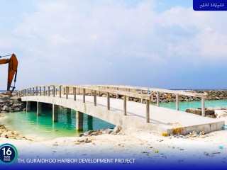 Construction of the walkway bridge for the Th. Guraidhoo Harbor Development Project