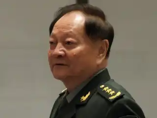 ޒާންގް ޔޯޝިއާ އަކީ ރައީސް ޝީގެ އެންމެ ގާތް އަސްކަރީ އެކުވެރިޔާގެ ގޮތުގައި ގިނަ ބަޔަކު ދެކެމުން ދިޔަ މީހެއް.