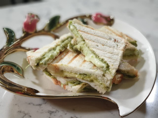 ކޮރިއެންޑާ ސޭންޑްވިޗް