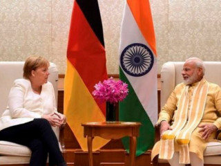 އިންޑިއާގެ ބޮޑުވަޒީރު (ކ) ޖަރުމަނު ޗާންސެލާ (ވ)