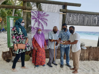 ހޯމް ސްޓޭ ވިޔަފާރި ފޮތް ނެރުމަށް ބޭއްވި ރަސްމިއްޔާތުގެ ތެރެއިން