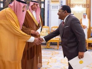 ދިވެހި ސަފީރު ސައުދީ ރަސްގެފާނަށް ފަތްކޮޅު އަރުވަނީ