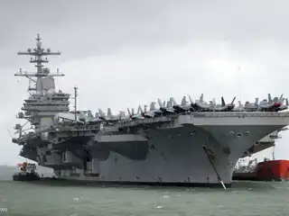 އެމެރިކާގެ ތިންވަނަ މަނަވަރު މެދުއިރުމައްޗަށް ދަތުރުކުރަނީ