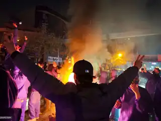 އީރާނުގެ މަސްރަހު މިވަގުތު ބަލިކަށިކޮށް އޮތް ނަމަވެސް، އެމެރިކާ އިން އެ ގައުމަށް ދޭ ކޮންމެ ހަމަލާ އަކީ ނުރައްކާތެރި ހަނގުރާމަ އެއް ފެށިދާނެ ކަމެއް: ތަޖުރިބާކާރުން