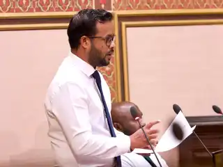 ކޮންސްޓްރަކްޝަން މިނިސްޓަރ ޑރ އަބްދުﷲ މުއްތަލިބް