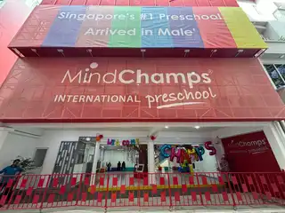މައިންޑް ޗެމްޕްސް ޕްރީ ސްކޫލް، މިއީ ސިންގަޕޫރުގެ ބެލެނިވެރިންގެ މެދުގައި ވެސް އެންމެ މަޤުބޫލުކަން ހޯދާފައިވާ ޕްރީ ސްކޫލް