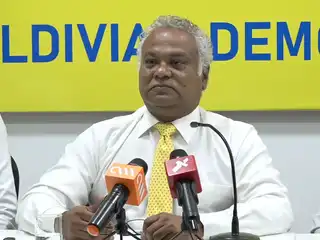 އެމްޑީޕީގެ ނޫސްވެރިންގެ ބައްދަލުވުމުގައި ރައްޔިތުންގެ މަޖިލީހުގެ ހުޅުމާލެ ދާއިރާގެ ކުރީގެ މެންބަރު އަލީ ނިޔާޒު ވާހަކަ ދައްކަވަނީ 