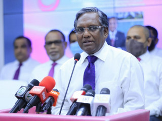 ބަޣާވާތަކުން ވެރިކަމަށް އަރާވަޑައިގެންނެވި ޑރ. މުހައްމަދު ވަހީދު ހަސަންމަނިކު އިދިކޮޅު ޕީޕީއެމްއާ ގުޅިވަޑައިގެންނެވި ރަސްމިއްޔާތުގެ ތެރެއިން