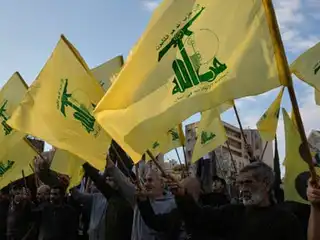 ހިޒްބުالله ޖަމާއަތުގެ ސަޕޯޓަރުން ތަކެއް، އެ ޖަމާއަތުގެ ދިދައާ އެކު