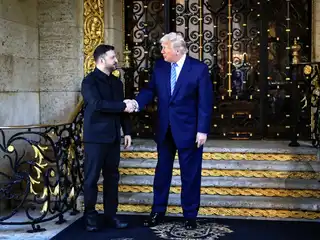 ޓްރަމްޕް ވިދާޅުވީ ޕުޓިން އާއި ޒެެލެންސްކީ ވެސް ހުންނެވީ ސުލްޙަ އަށް ތައްޔާރަށް ކަމަށް 