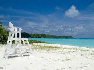 ޗާގޯސް އައިލެންޑްސް ނުވަތަ ފޯޅަވަހީގެ މިލްކުވެރިކަން މޮރިޝަސްއާ ހަވާލުކުރުމަށް އިނގިރޭސިވިލާތުން ނިންމި ނިންމުމާ ގުޅިގެން، އެ ސަރަހައްދުގައި އޮންނަ އެމެރިކާގެ އަސްކަރީ މަރުކަޒު، ޑިއޭގޯ ގާސިއާގެ މުސްތަގުބަލާ މެދު ބޮޑެތި ސުވާލުތަކެއް ވަނީ އުފެދިފއި.

