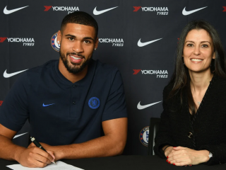 ޗެލްސީގެ ފޯވާޑް ލޮފްޓަސް ޗީކް (ވ)