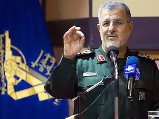 މި ތިބީ ބަޑީގެ ޓްރިގަރ ގައި އަތް އަޅައިގެން، އިޒްރޭލާއި އެމެރިކާ އިން ގޯހެއް ނުހަދާތި: އީރާނުގެ ޗީފް ކޮމާންޑަރު