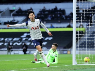 ޓޮޓެންހަމާއި ލީޑްސް ބައްދަލުކުރި މެޗުގެ ތެރެއިން: މި މެޗުން ޓޮޓެންހަމް މޮޅުވީ 3-0 ން