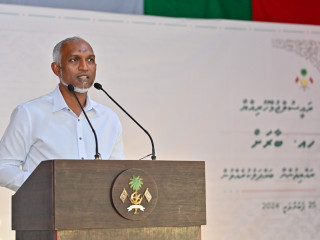 President Muizzu speaking to residents of Baarah island