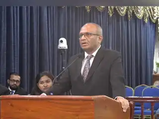 ޗާޕުދެލި ހުރި ކޮންމެ ވޯޓުކަރުދާހެއް ބާތިލުކުރާނަމަ އެފަދަ ހުރިހާ ވޯޓެއްގެ ސައްޙަކަމާމެދު ސުވާލު އުފެއްދޭނެ، ކުރިއަށް އޮތް އިންތިޚާބުތަކަށްވެސް އަސަރު ކުރާނެ: ސުއޫދު