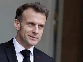 އީރާން ހަނގުރާމަ އިން ރަޝިޔާ އަށް ލުޔެއް ލިބޭނެ ކަމަށް ހީކުރުމަކީ ގޯހެއް: މެކްރޮން 