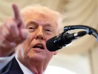 ޓްރަމްޕް އުފެއްދި "ބޯޑް އޮފް ޕީސް" ގައި ދާއިމީ މެންބަރެއްގެ ގޮތުގައި ހިމެނުމަށް 1 ބިލިއަން ޑޮލަރު ދައްކަންޖެހޭ 