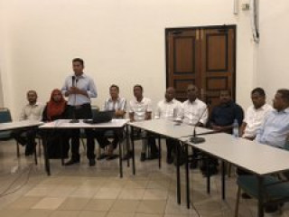 އައްޑޫ ސިޓީ ކައުންސިލުން މާލޭގައި ދިރިއުޅޭ އައްޑޫ ރައްޔިތުންނާއެކު ބައްދަލުކުރުމުގެ ތެރެއިން