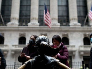 ކޮރޯނާ ވައިރަސްްއާއި ގުޅިގެން އާންމުން މާސްކުއަޅައިގެން