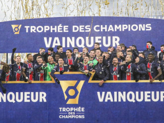 ފްރެންޗް ސުޕަ ކަޕުގެ ތަށި ޕީއެސްޖީން އުފުލާލަނީ