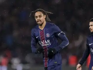 މެޗުގައި ލަނޑު ޖެހުމަށް ފަހު ޕީއެސްޖީގެ ބާކޮލާ އުފާ ފާޅު ކުރަނީ