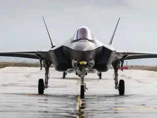 ހިސޯރުކޮށްފައިވާ ފަލަސްތީނުގެ ބިމުގައި ގާއިމު ކޮށްފައިވާ ނެވަޓިމް އެއާ ބޭސްގައި އެފް-35 ފަޔަރ ޖެޓެއް - ޖެނުއަރީ 18، 2026.