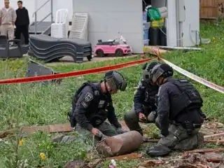 ޓްރަމްޕުގެ ވަރުގަދަ އިންޒާރަށް ފަހު ވެސް، އީރާން އިން އިޒްރޭލް އަށް މިސައިލް ހަމަލާ ތަކެއް ދީފި