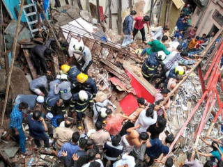 އިމާރާތް ވެއްޓުމުގެ ހާދިސާގައި 50 ވުރެގިނަ މީހުން ތާށިވެފައިވާ ކަމަށް އޮފިޝަލުން ވަނީ ބުނެފަ