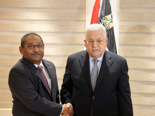 Non-resident Ambassador of Maldives to the State of Palestine, Mohamed Khaleel, has presented his Letter of Credence to the President of Palestine  Mahmoud Abbas